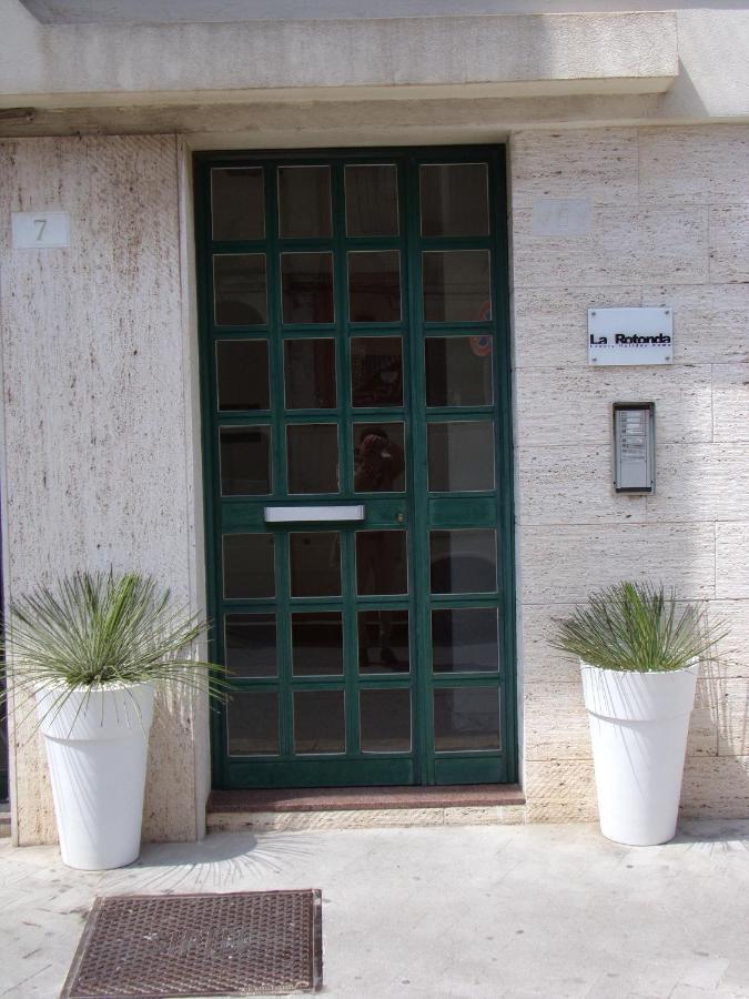 La Rotonda Holiday Home Ragusa Bagian luar foto